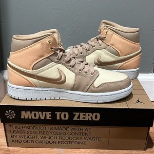 Women’s Air Jordan 1s Mid SE